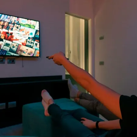 לינה וארוחת בוקר Riva 4*