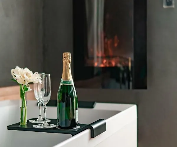 Alojamento de Acomodação e Pequeno-almoço Riva 4*